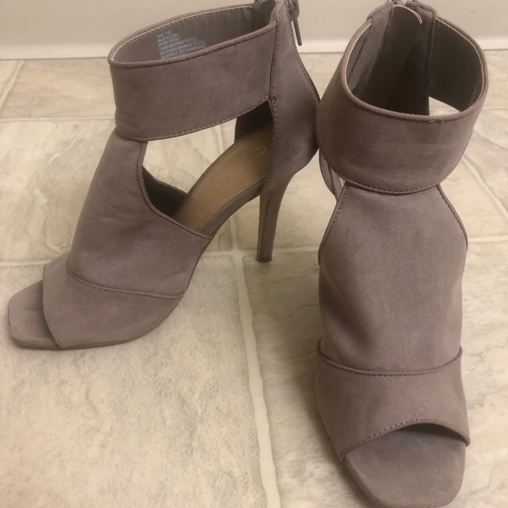 Lauren Conrad Nude Pumps/Booties